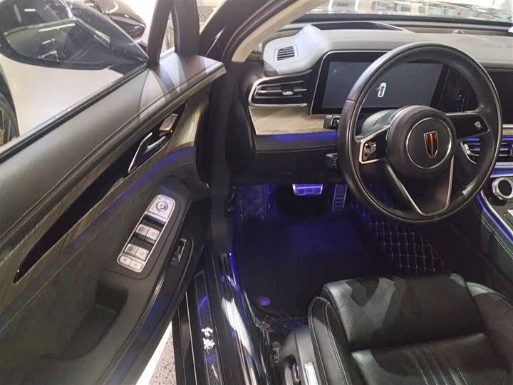 Фото 16 - Hongqi H9