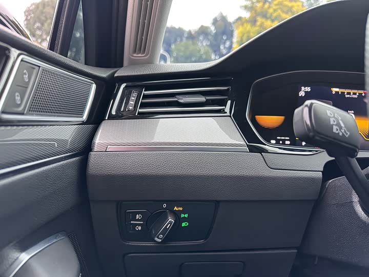 Фото 28 - Volkswagen Magotan