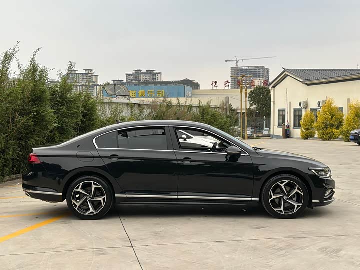 Фото 4 - Volkswagen Magotan