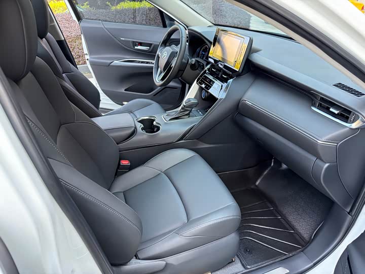 Фото 14 - Toyota Venza