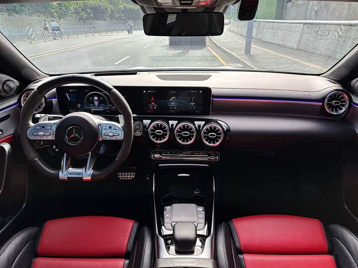 Фото 7 - Mercedes-Benz A-Class AMG