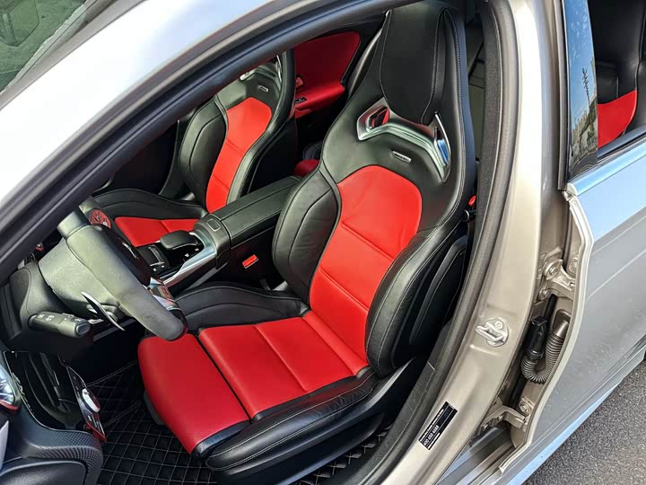 Фото 8 - Mercedes-Benz A-Class AMG