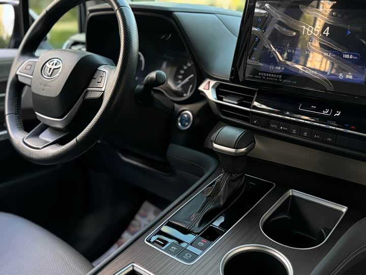 Фото 20 - Toyota Sienna