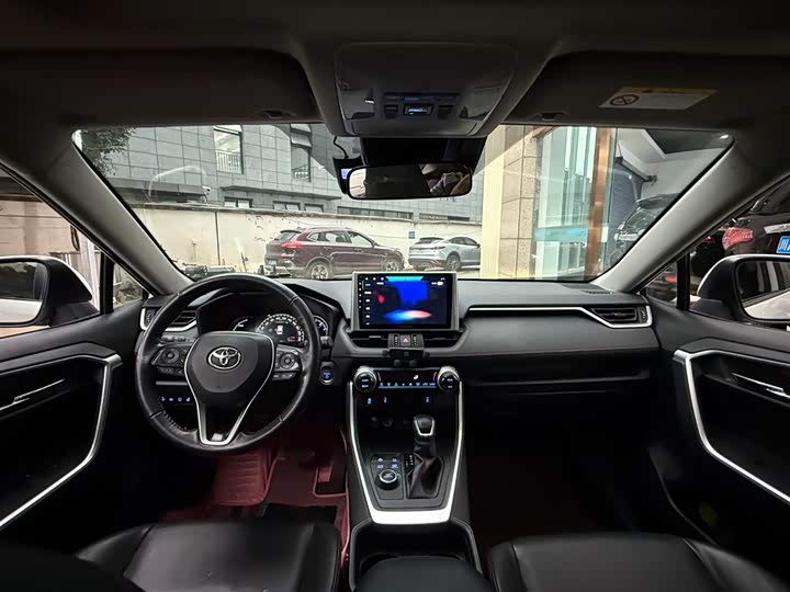Фото 7 - Toyota RAV4 Hybrid