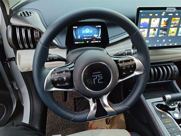 Фото 11 - BYD Yuan Plus