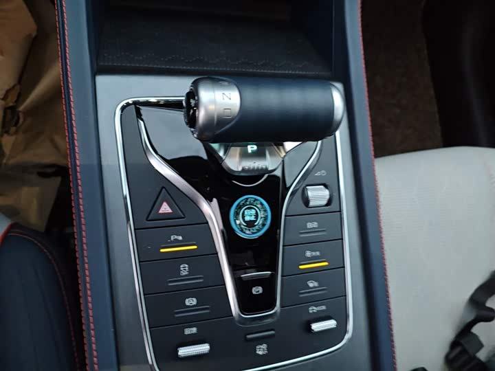 Фото 14 - BYD Yuan Plus