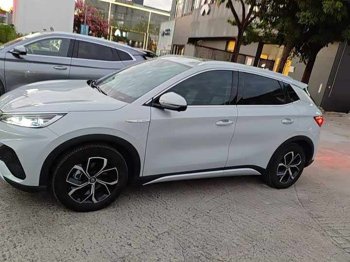 Фото 5 - BYD Yuan Plus