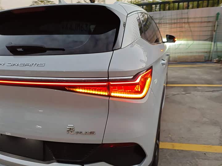 Фото 8 - BYD Yuan Plus