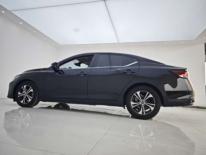 Фото 12 - Nissan Sylphy