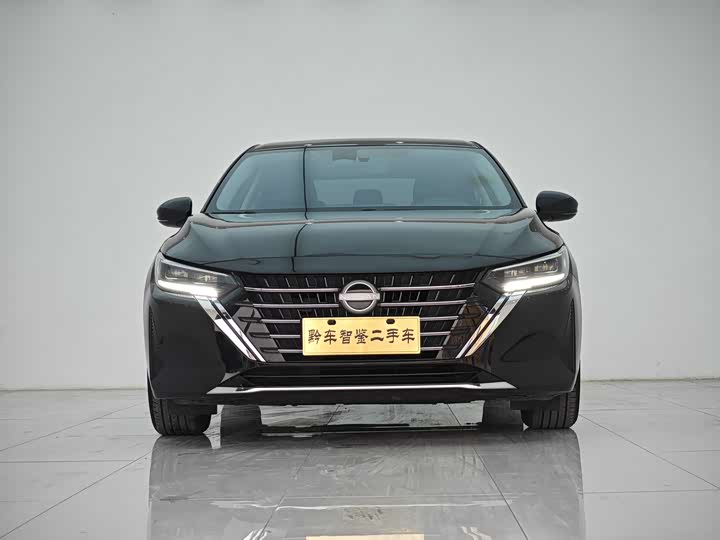 Фото 2 - Nissan Sylphy