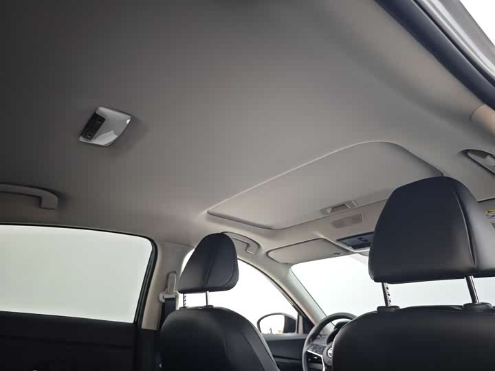 Фото 21 - Nissan Sylphy