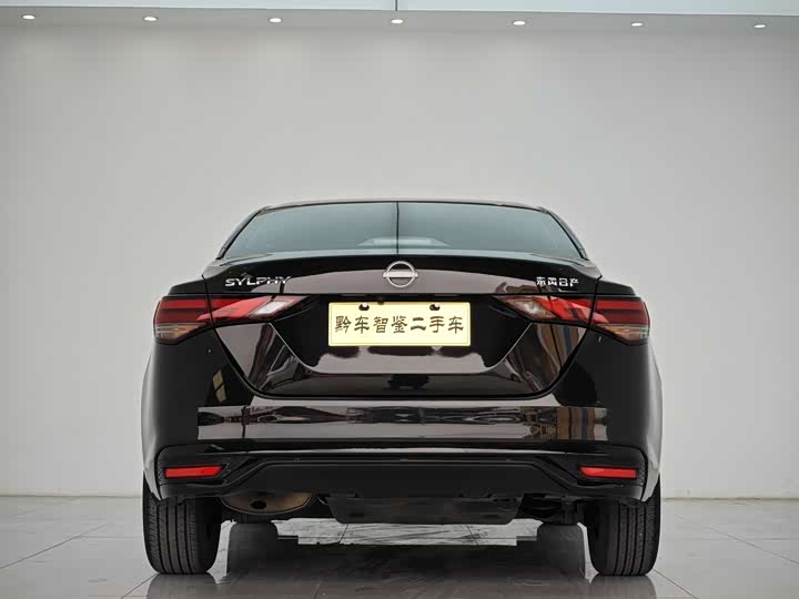 Фото 5 - Nissan Sylphy