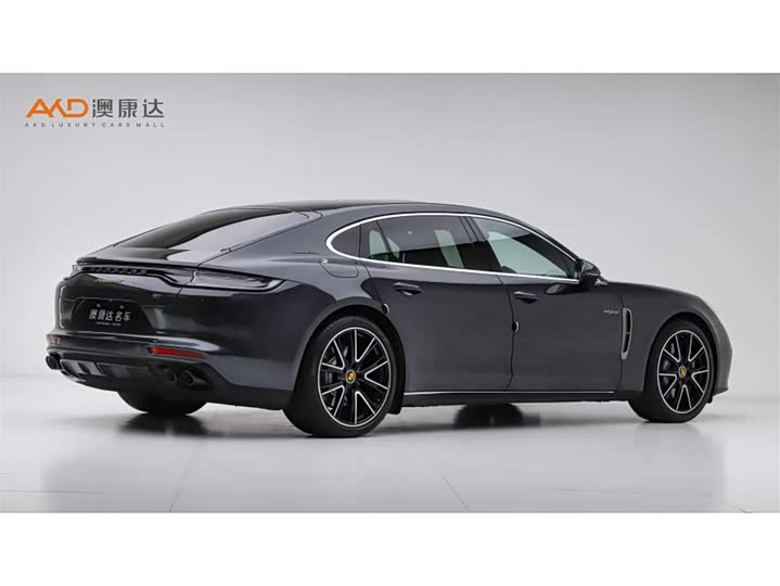 Фото 3 - Porsche Panamera Hybrid