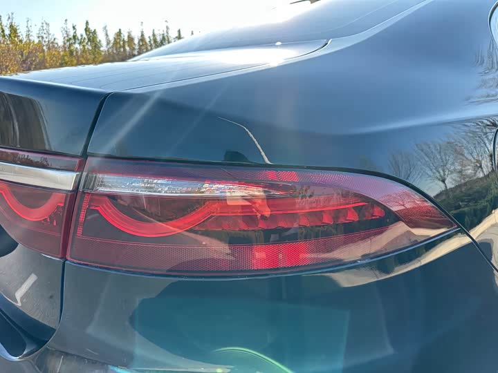 Фото 10 - Jaguar XF L