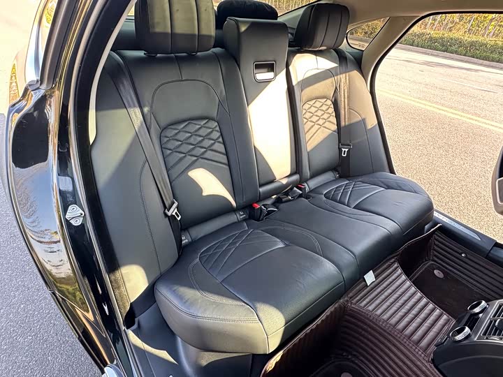 Фото 34 - Jaguar XF L