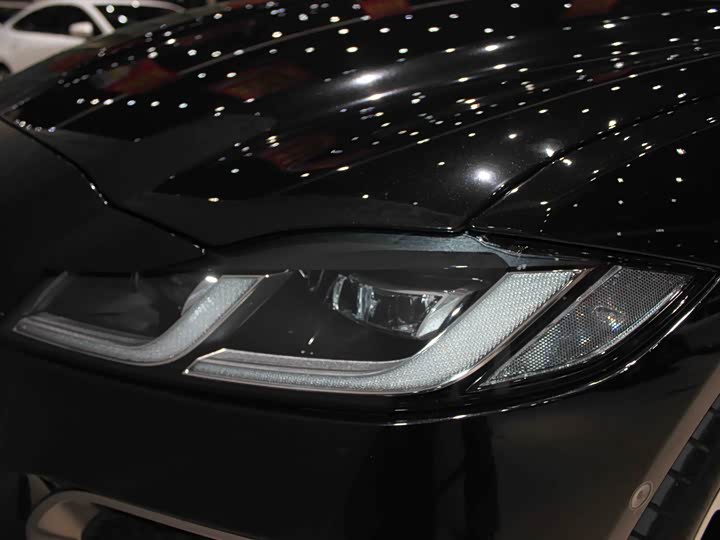 Фото 45 - Jaguar XF L