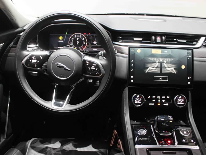 Фото 51 - Jaguar XF L