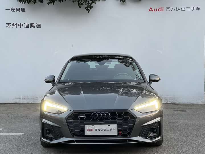 Фото 2 - Audi A5