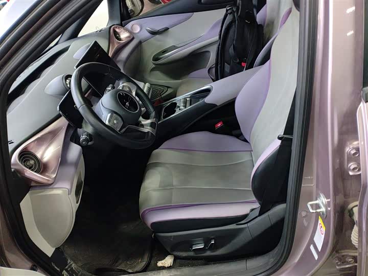 Фото 15 - BYD Dolphin