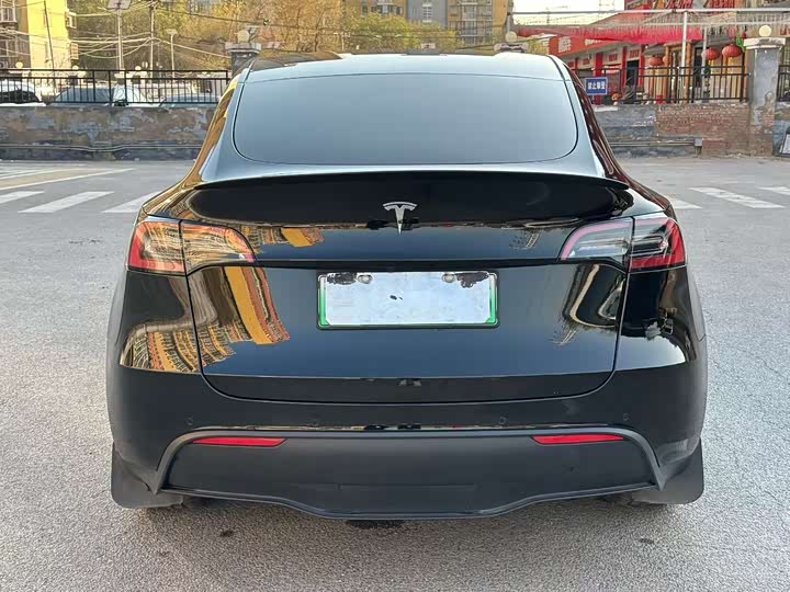 Фото 8 - Tesla Model Y