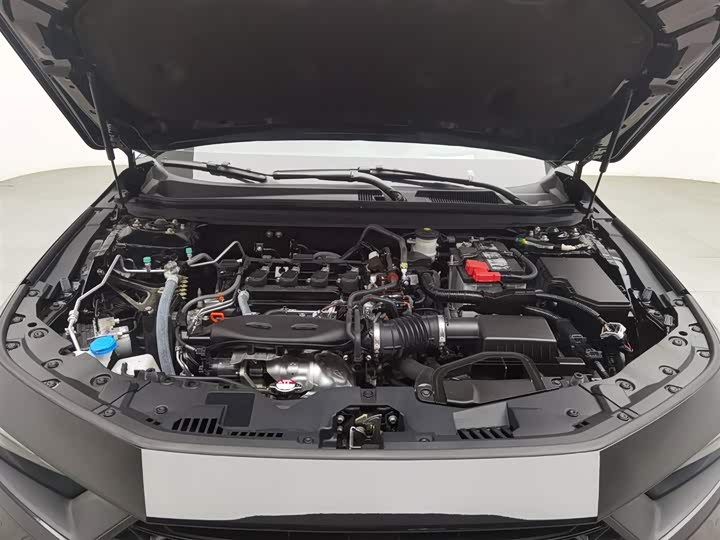 Фото 6 - Honda Accord