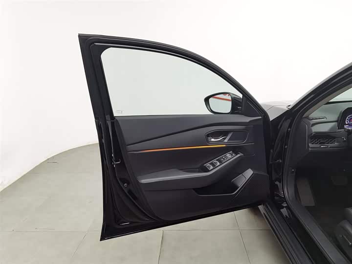 Фото 8 - Honda Accord