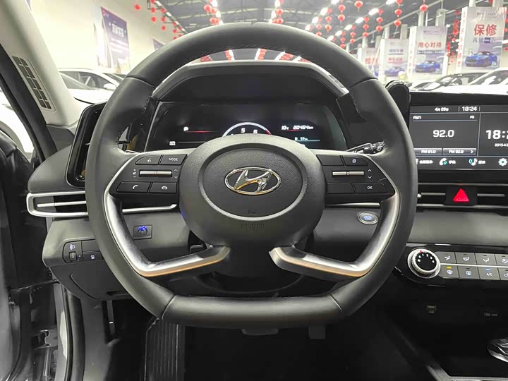 Фото 4 - Hyundai Elantra N line