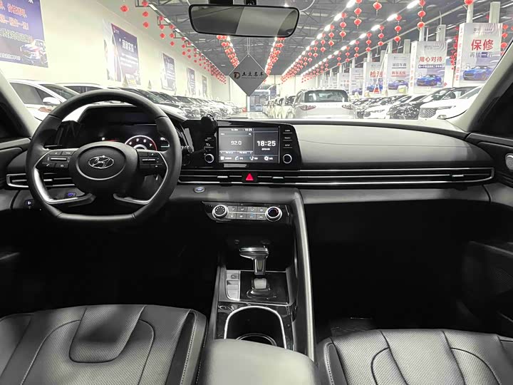 Фото 6 - Hyundai Elantra N line