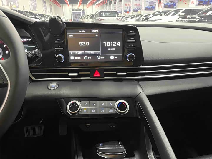 Фото 7 - Hyundai Elantra N line