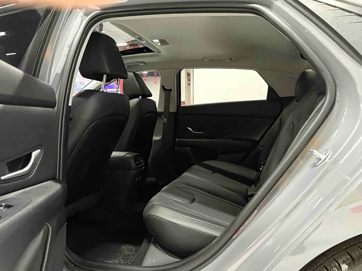 Фото 8 - Hyundai Elantra N line