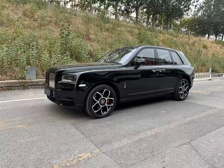 Фото 1 - Rolls-Royce Cullinan