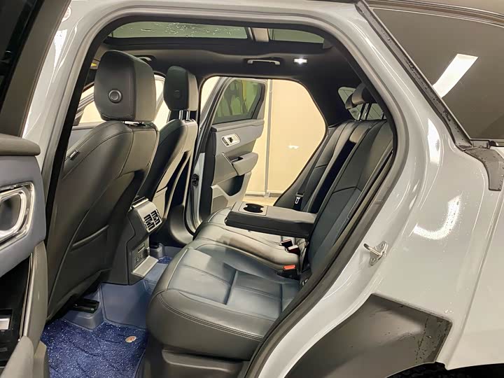 Фото 14 - Land Rover Range Rover Velar