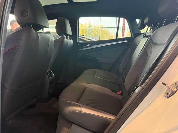 Фото 13 - Volkswagen ID.4 Crozz