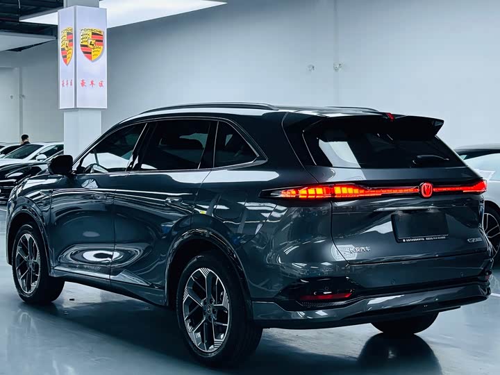 Фото 13 - Changan CS75 Plus