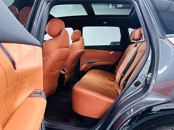 Фото 9 - Changan CS75 Plus