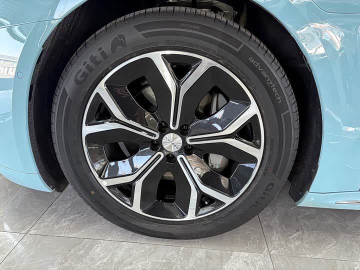 Фото 26 - Luxeed S7