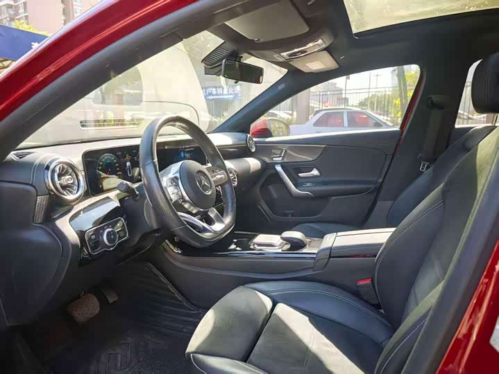 Фото 7 - Mercedes-Benz A-Class