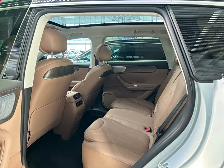 Фото 11 - Leapmotor C11