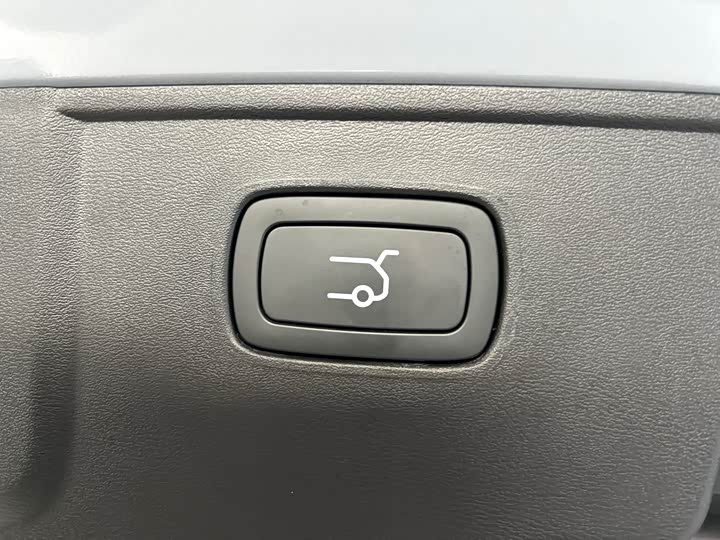 Фото 15 - Leapmotor C11