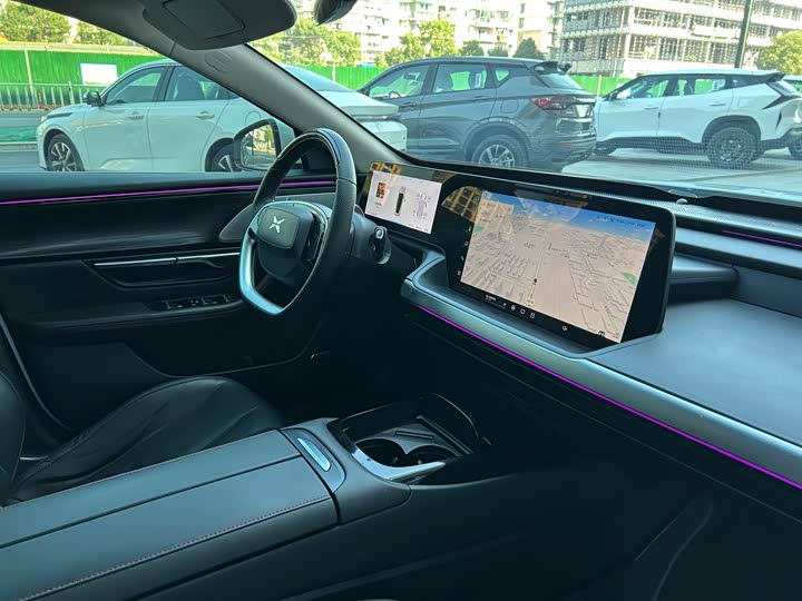 Фото 11 - XPeng P7