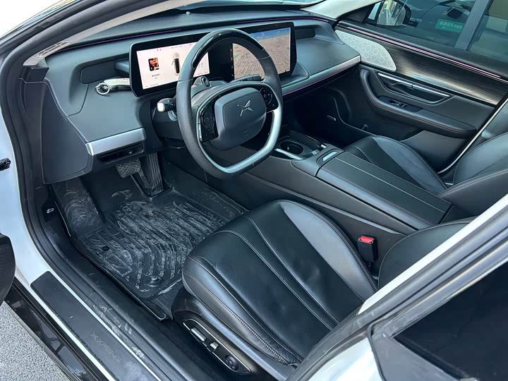 Фото 6 - XPeng P7