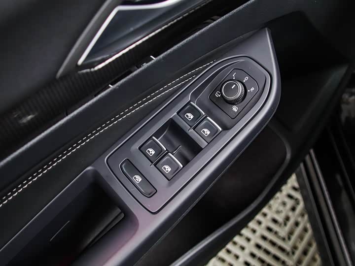 Фото 6 - Volkswagen Golf