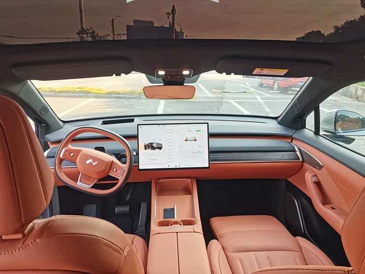 Фото 12 - Nio Onvo L60