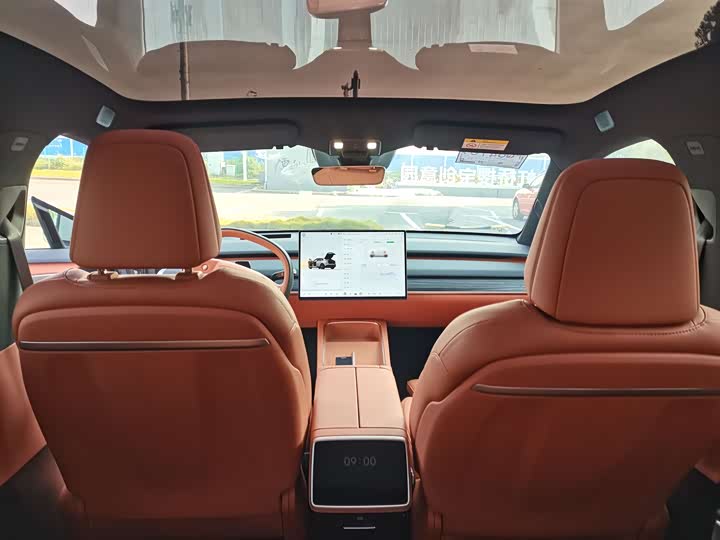 Фото 16 - Nio Onvo L60