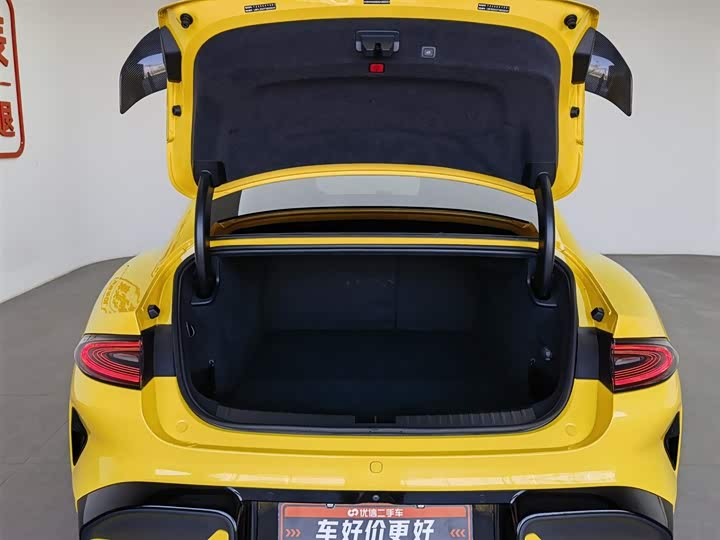 Фото 16 - Xiaomi SU7 Ultra