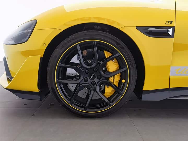 Фото 17 - Xiaomi SU7 Ultra