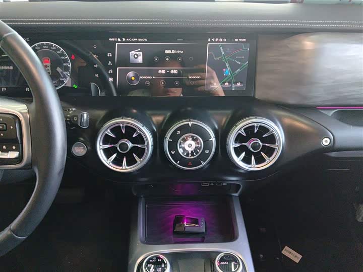 Фото 13 - Tank 300