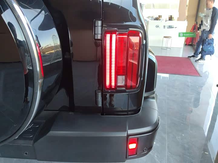 Фото 8 - Tank 300