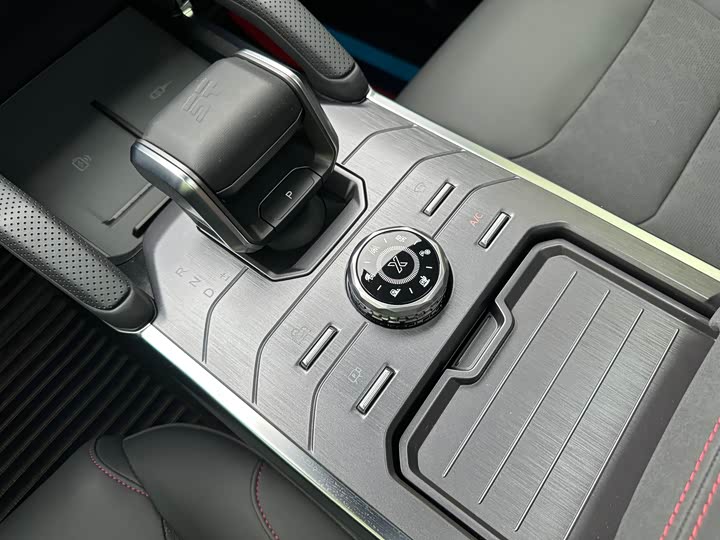 Фото 37 - Jetour T2