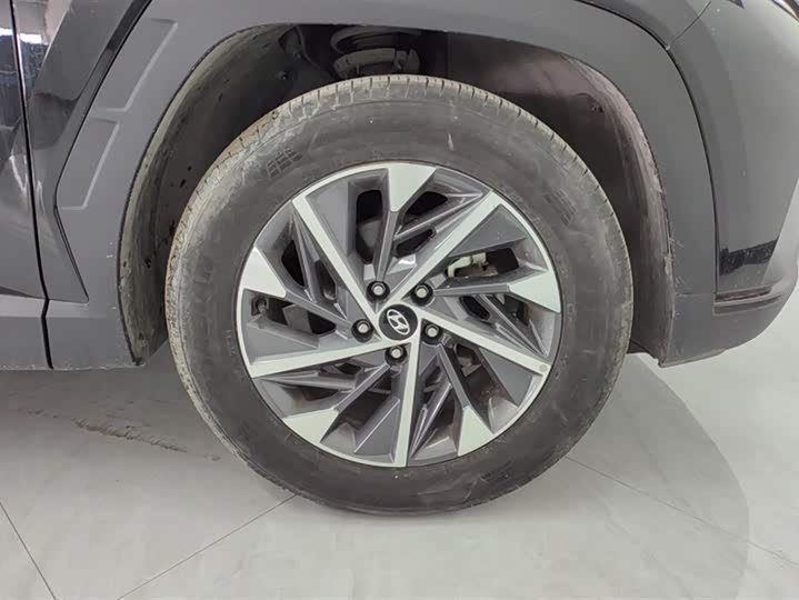 Фото 6 - Hyundai Tucson L